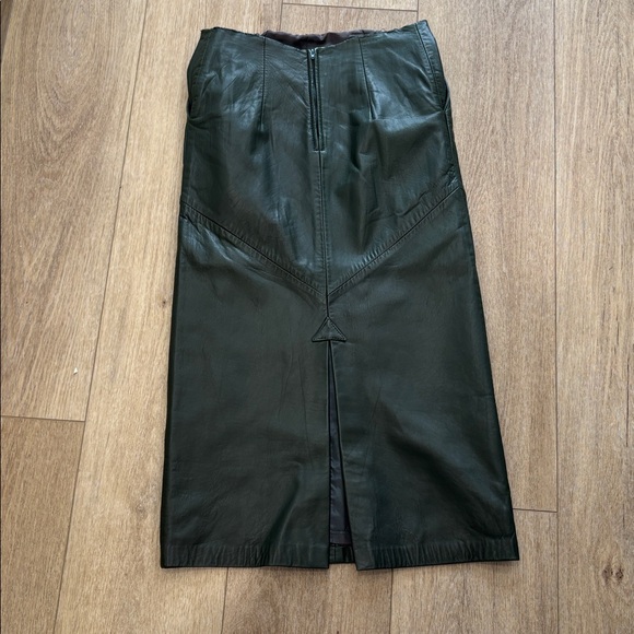 Vintage Forest Green Leather Skirt - Picture 4 of 5